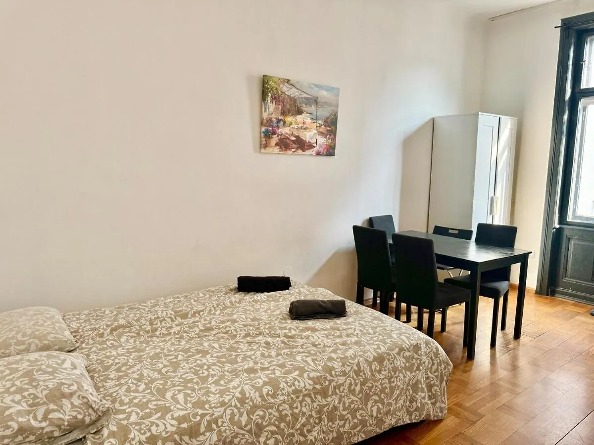 Stylish Flat In Heart Of Vienna Apartment Austria